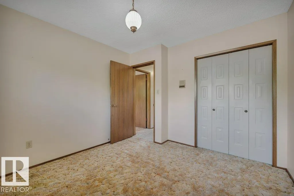 3520 103 AV NW