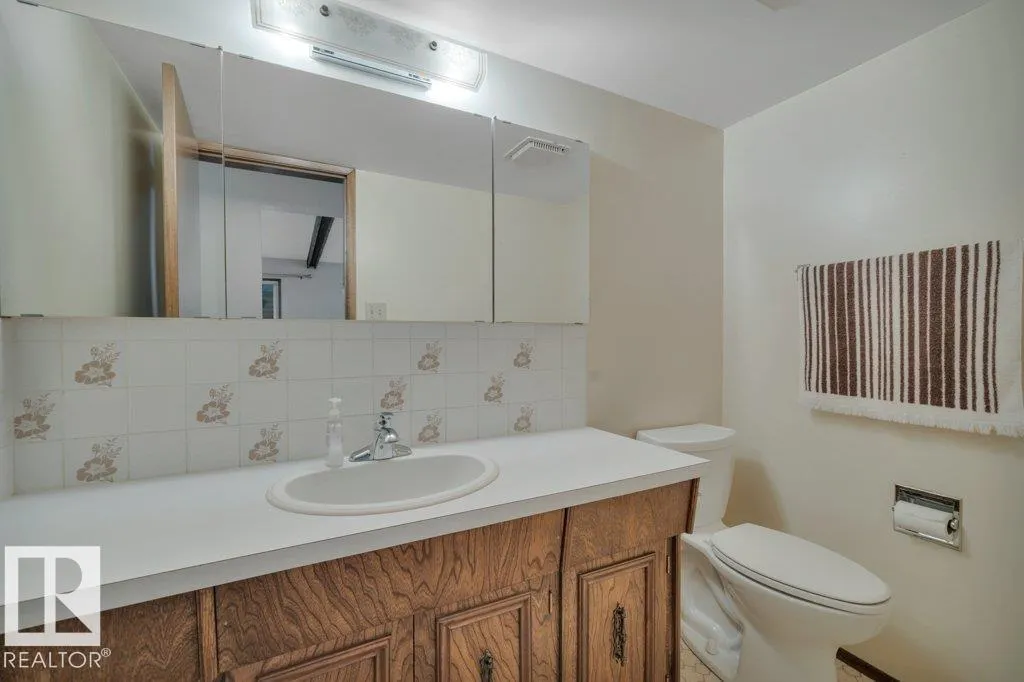 3520 103 AV NW