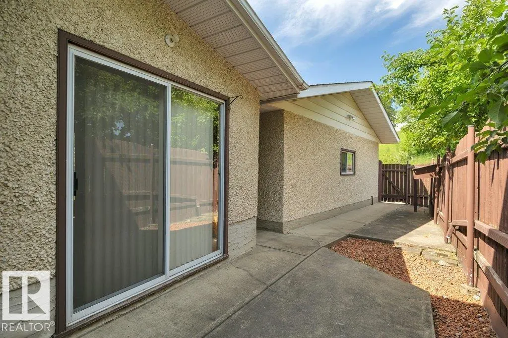 3520 103 AV NW