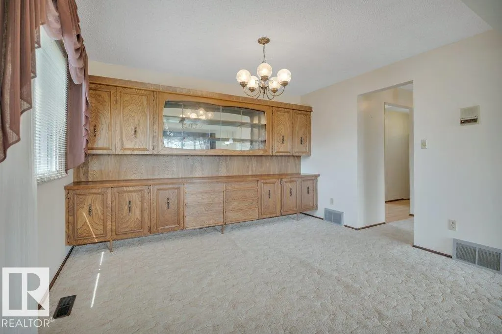 3520 103 AV NW