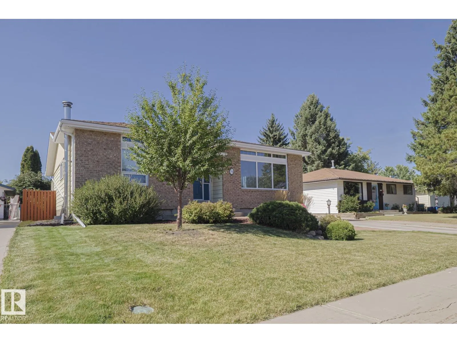 94 GARLAND CR
