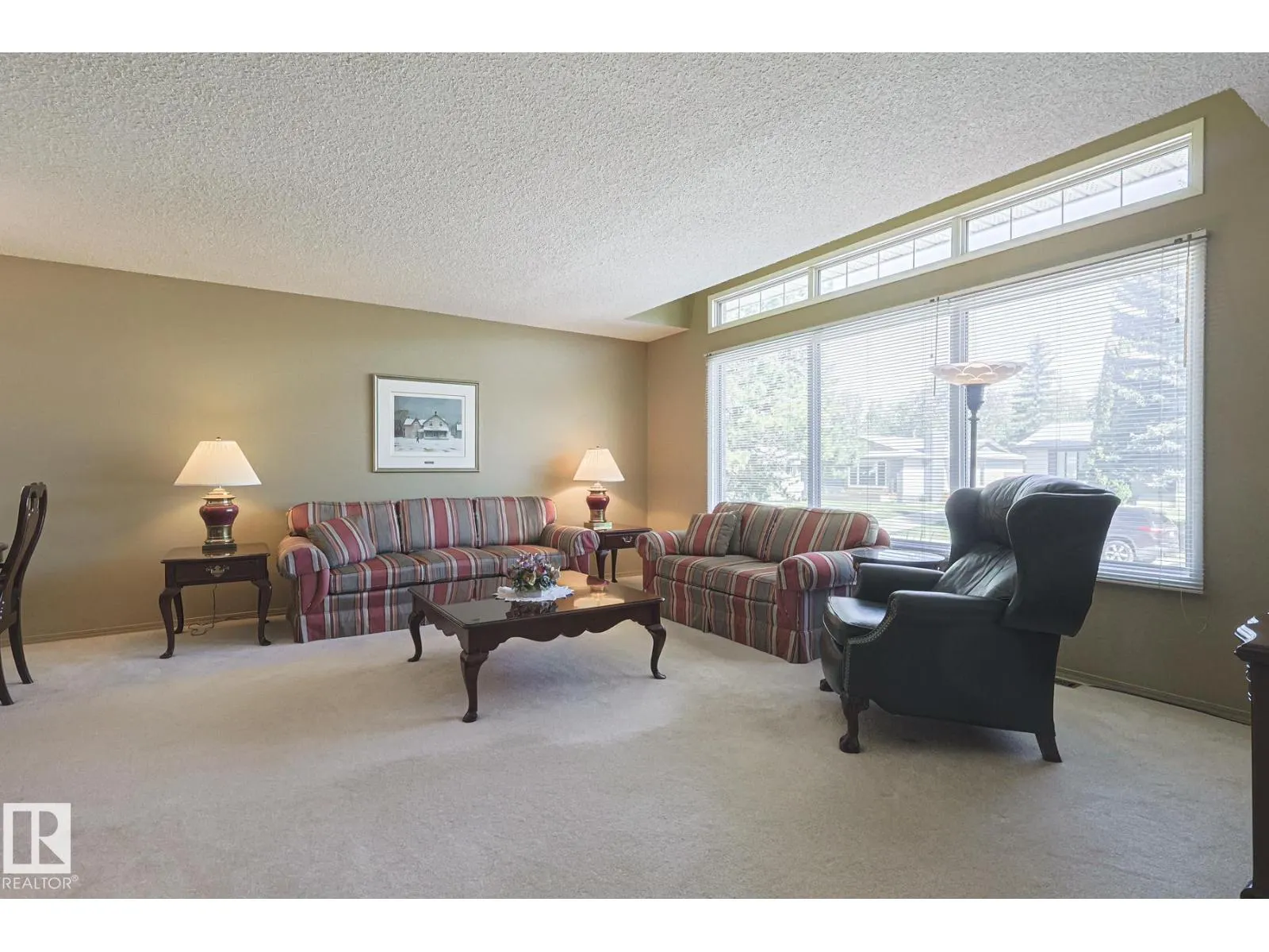 94 GARLAND CR