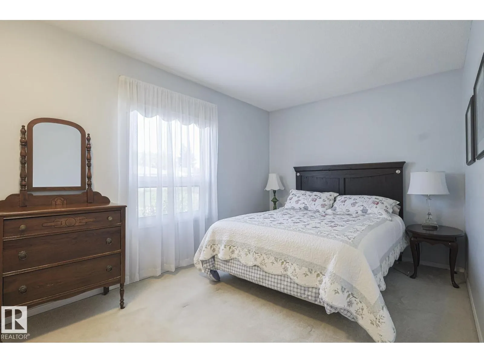 94 GARLAND CR