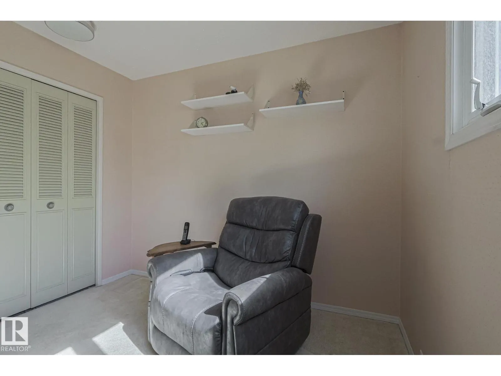 94 GARLAND CR