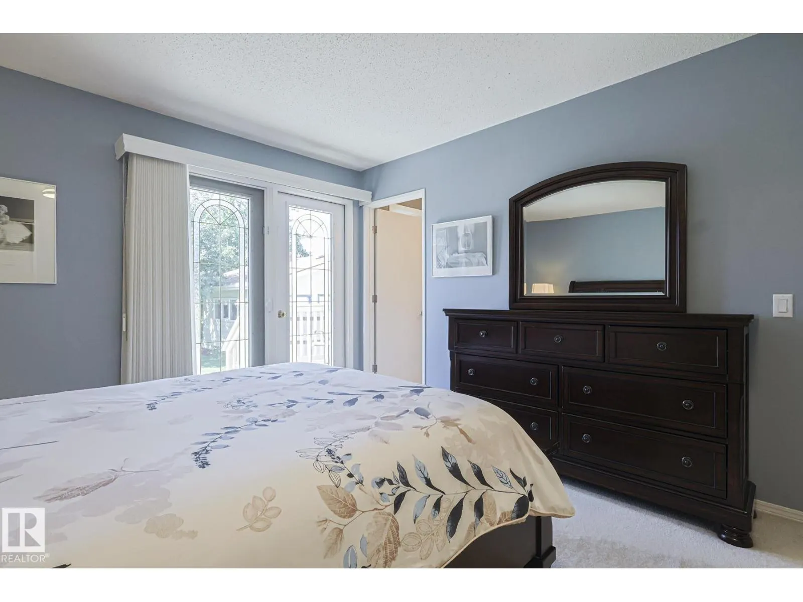 94 GARLAND CR