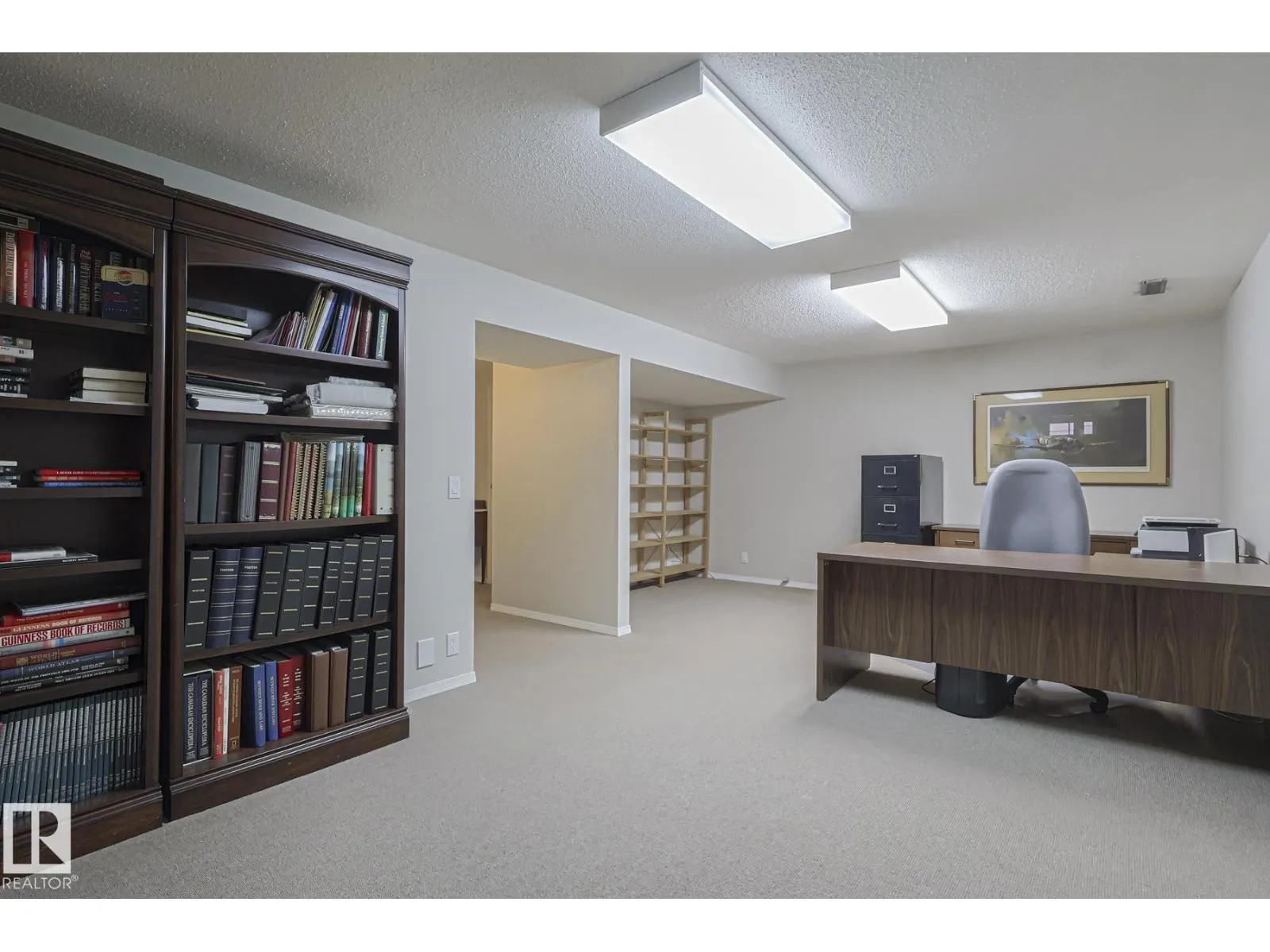 94 GARLAND CR