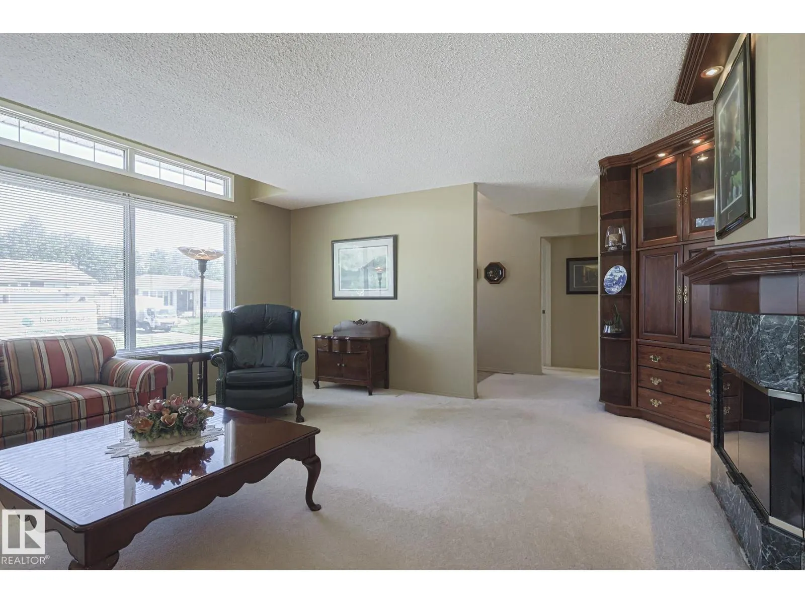 94 GARLAND CR