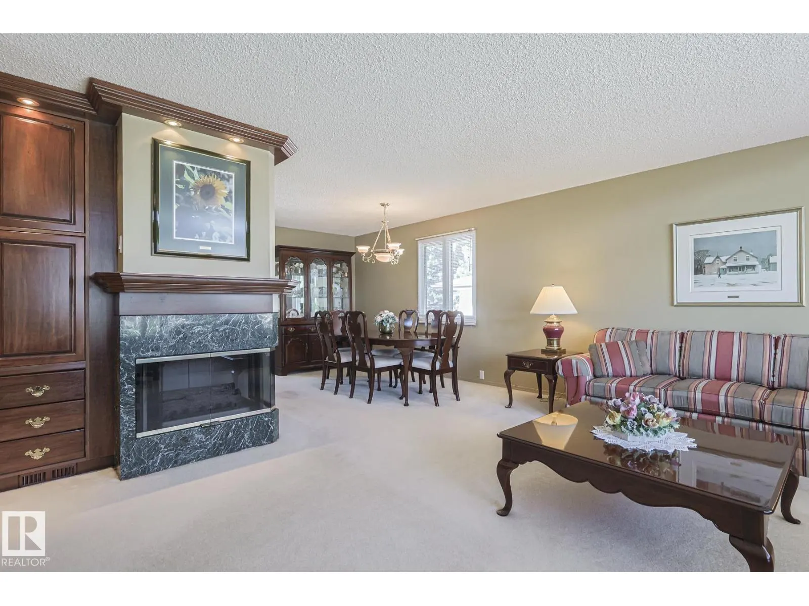 94 GARLAND CR