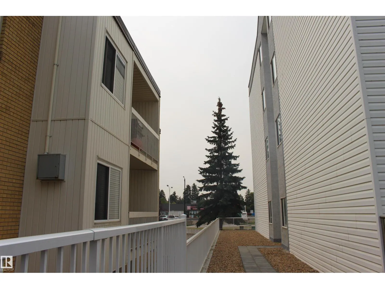 #304 11440 40 AV NW