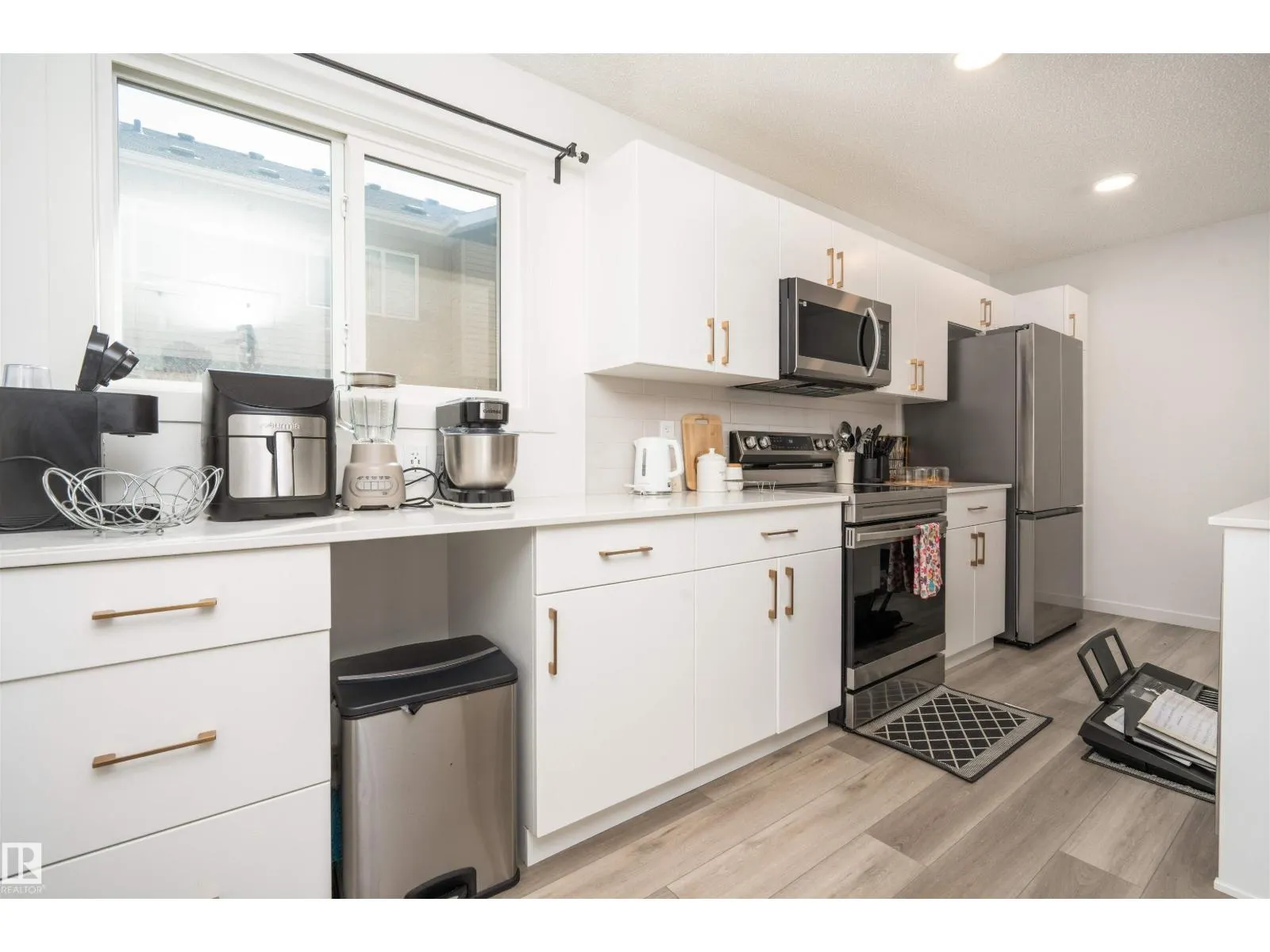 #37 1530 TAMARACK BV NW
