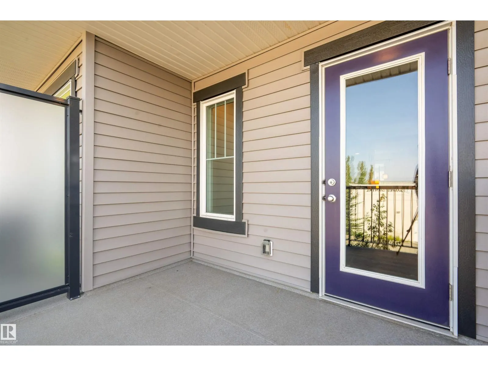 #37 1530 TAMARACK BV NW