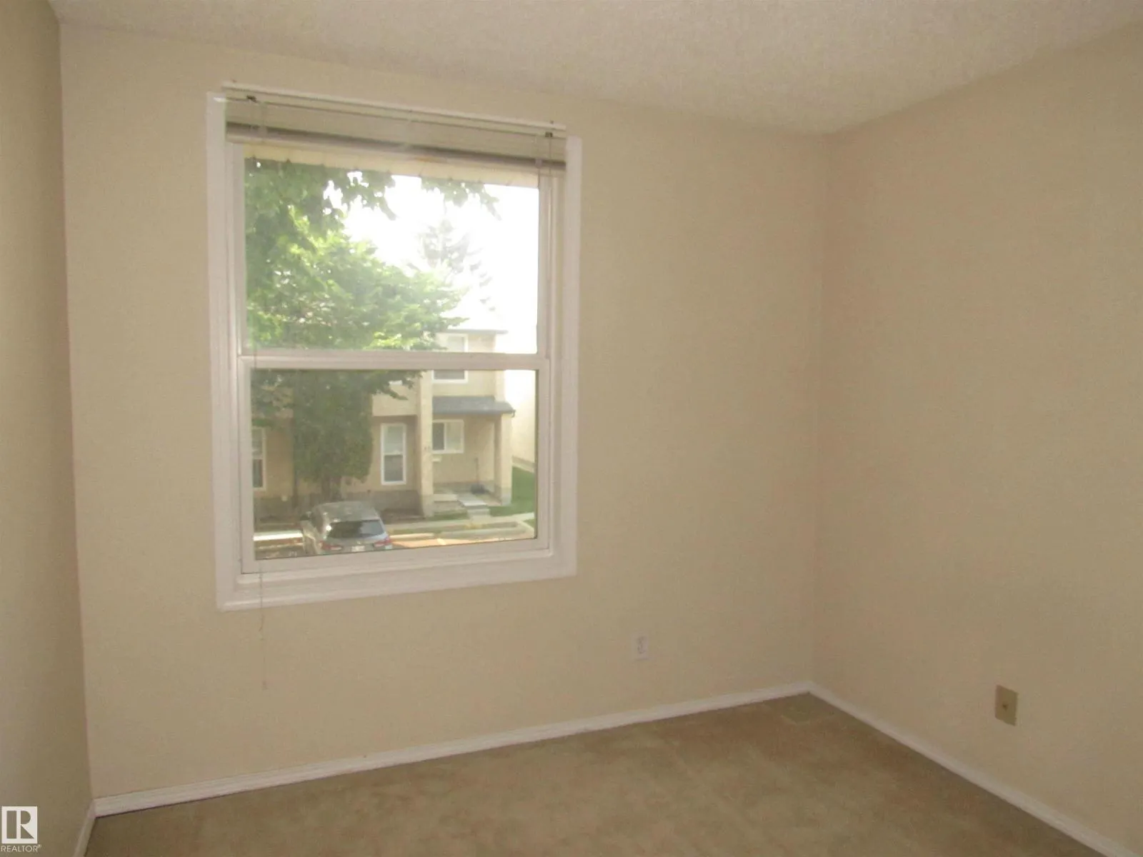 #69 6220 172 ST NW