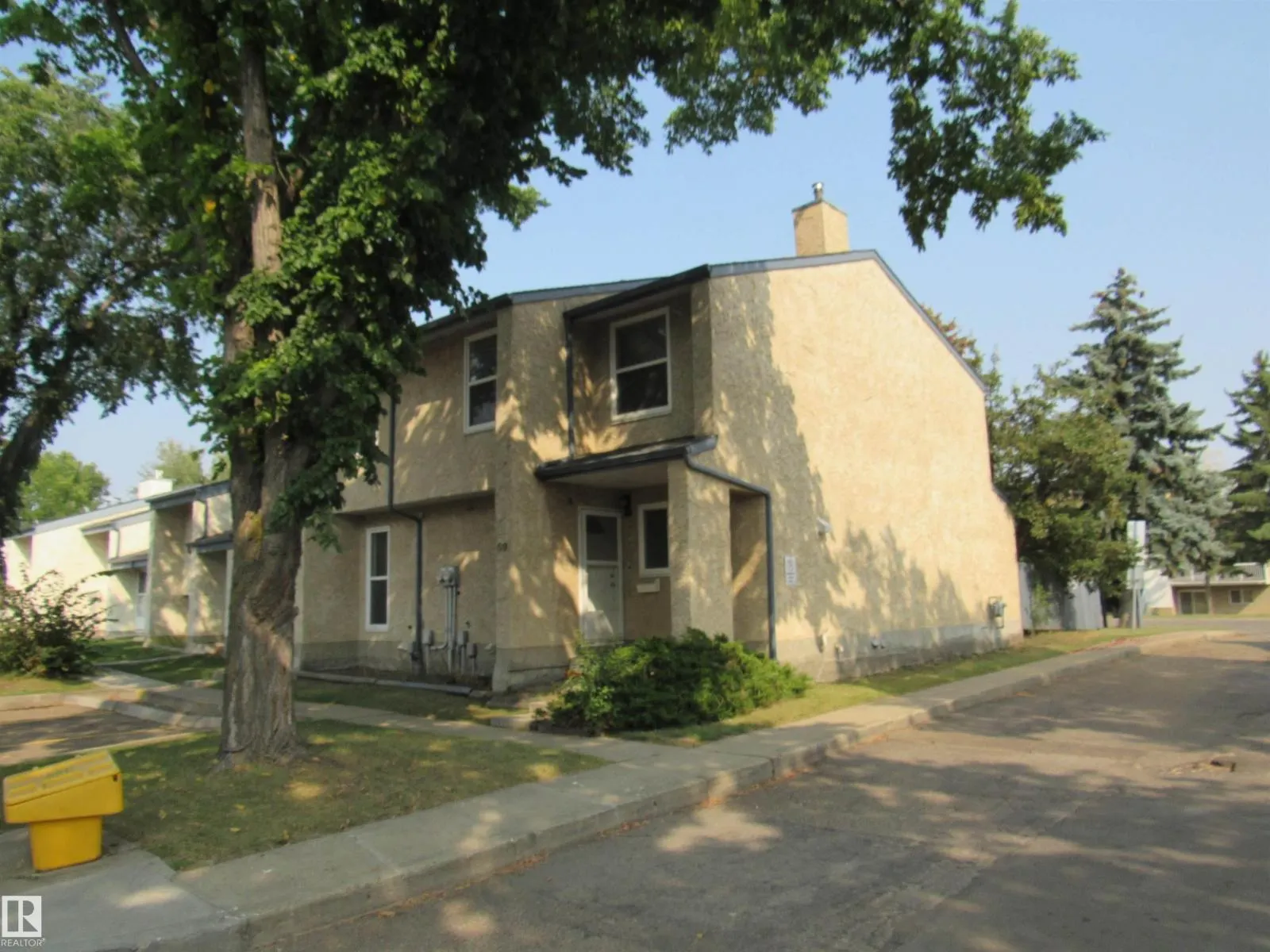 #69 6220 172 ST NW