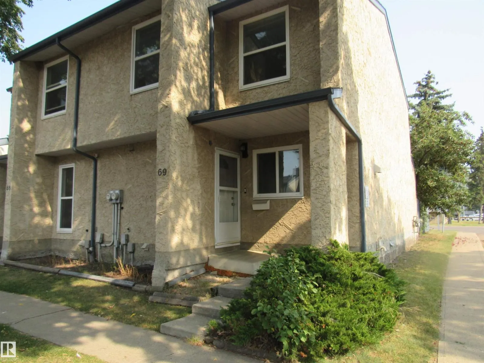 #69 6220 172 ST NW