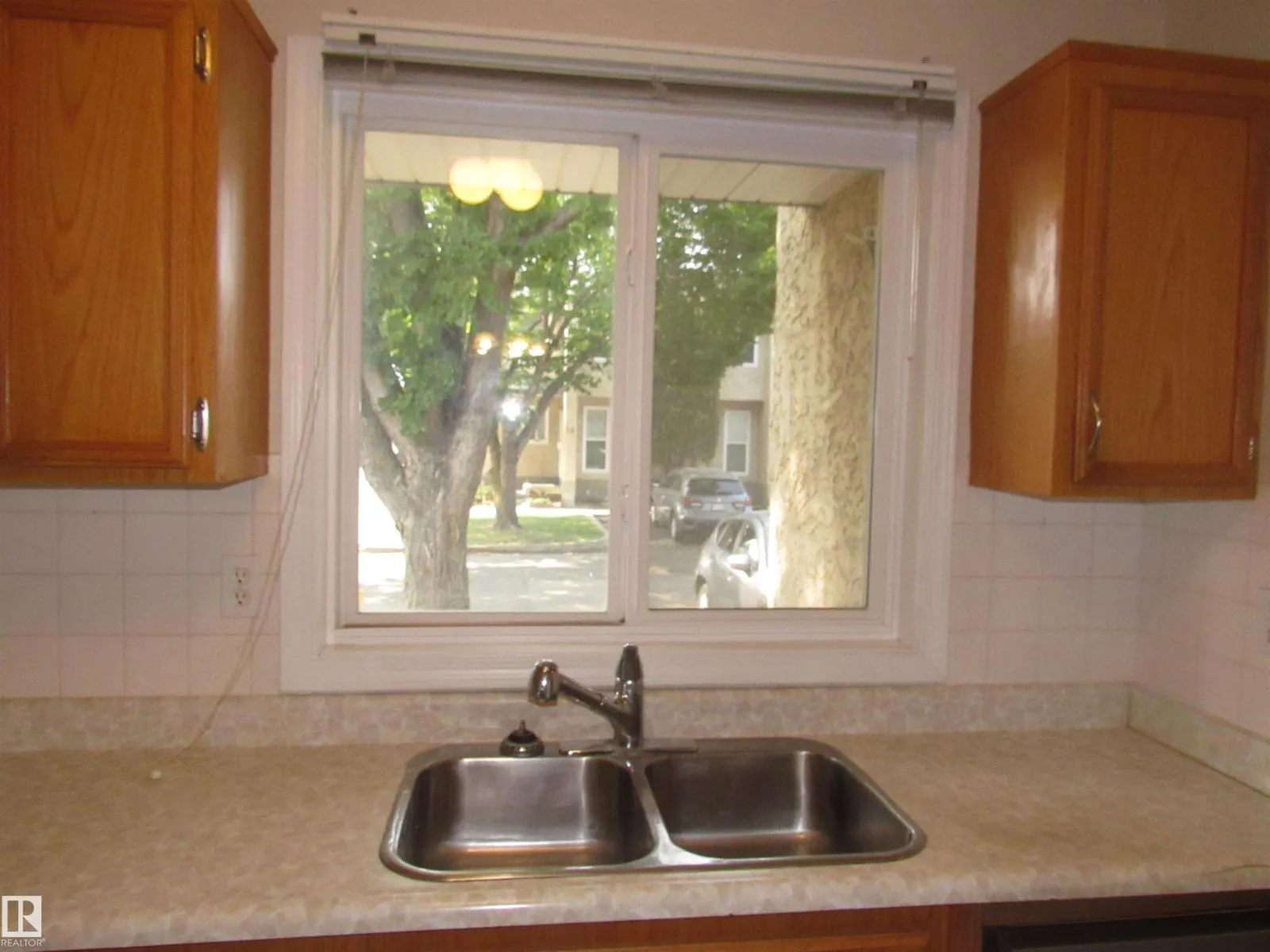 #69 6220 172 ST NW
