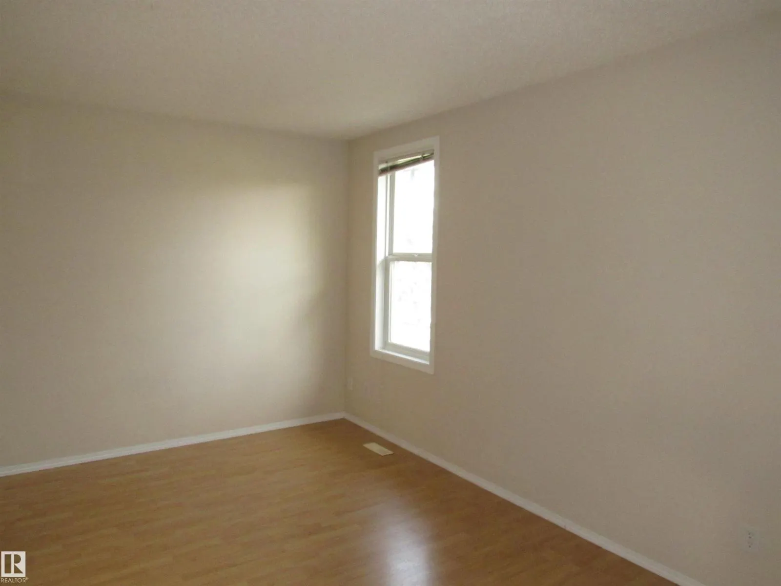 #69 6220 172 ST NW
