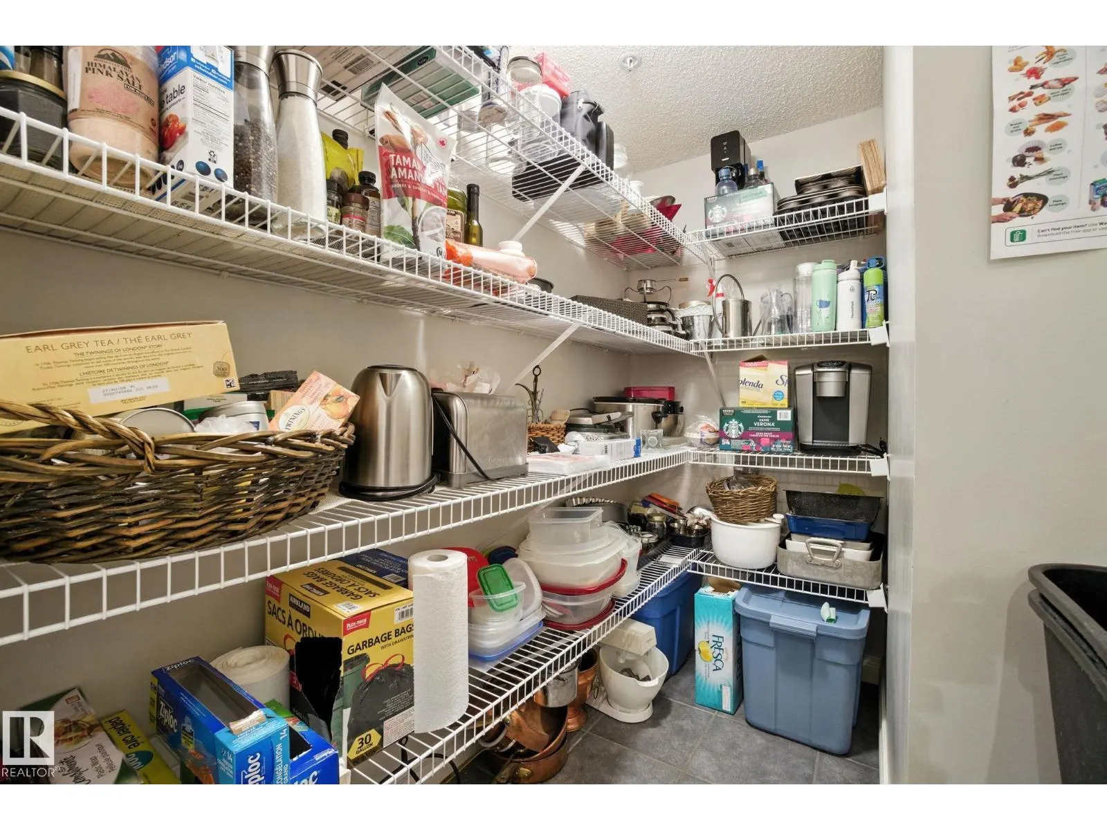#305 9819 96A ST NW