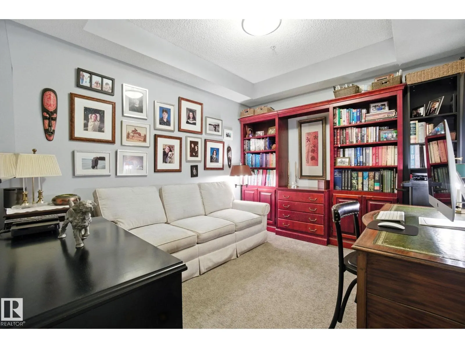 #305 9819 96A ST NW