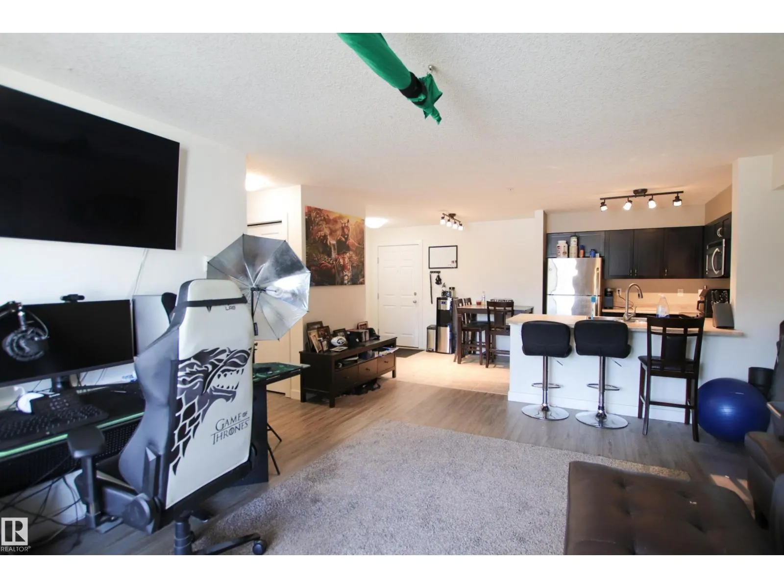 #125 920 156 ST NW
