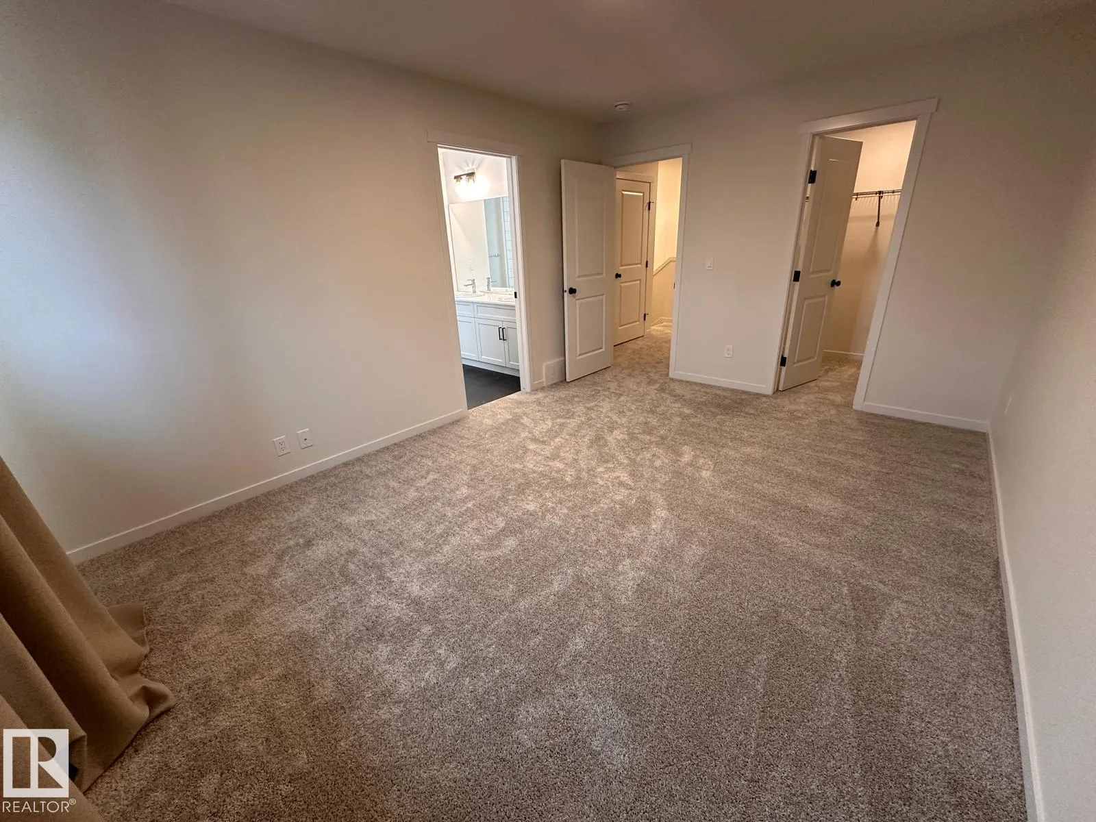 9331 227 ST NW