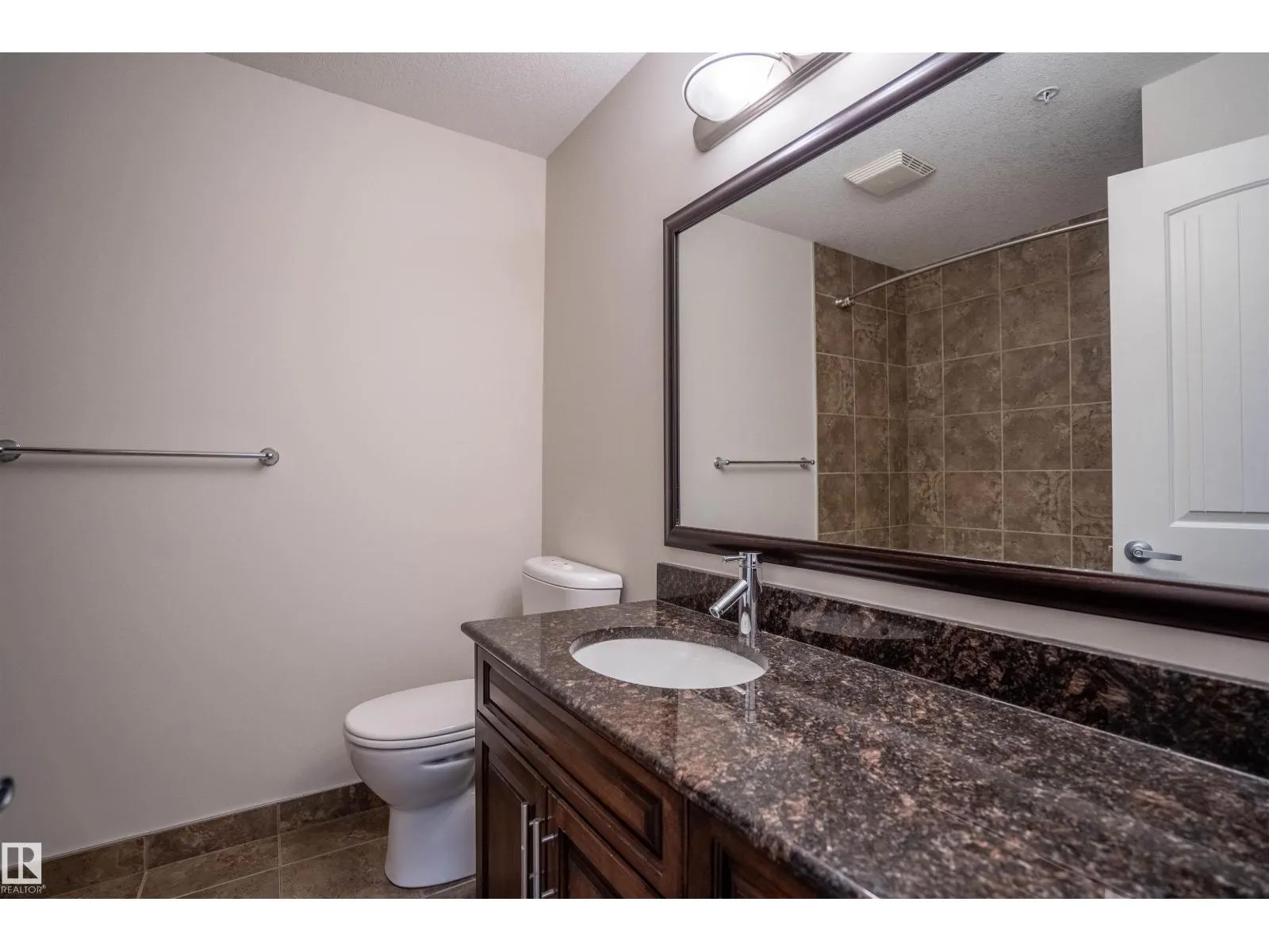 #504 5211 50 ST