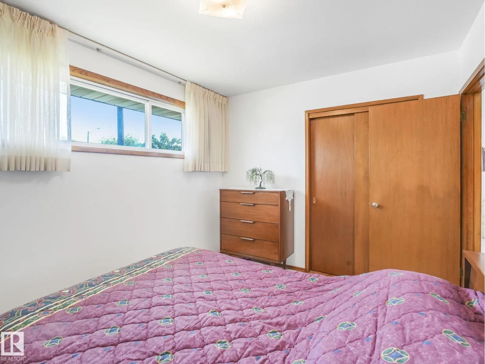 9010 MEADOWLARK RD NW