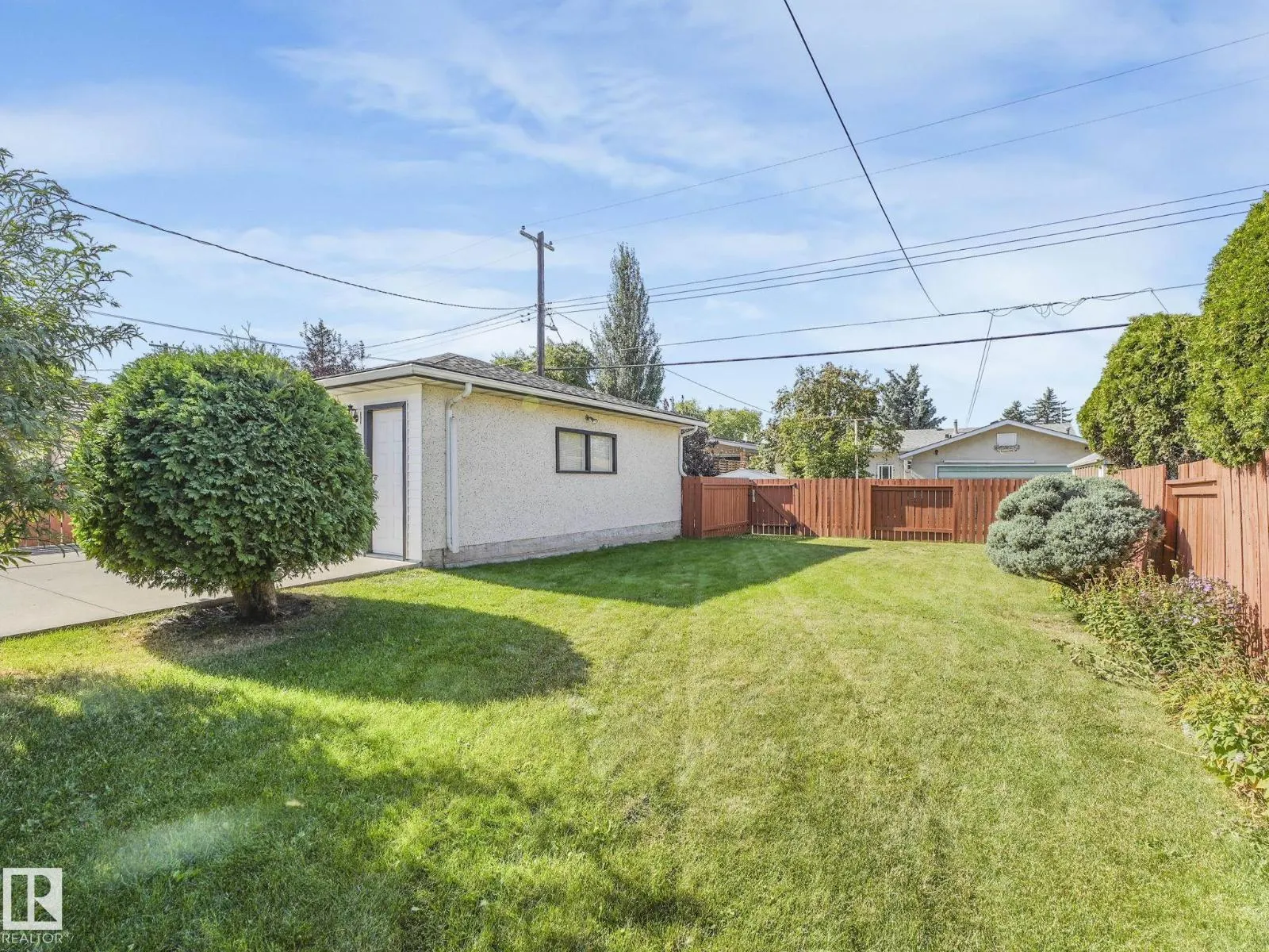 9010 MEADOWLARK RD NW