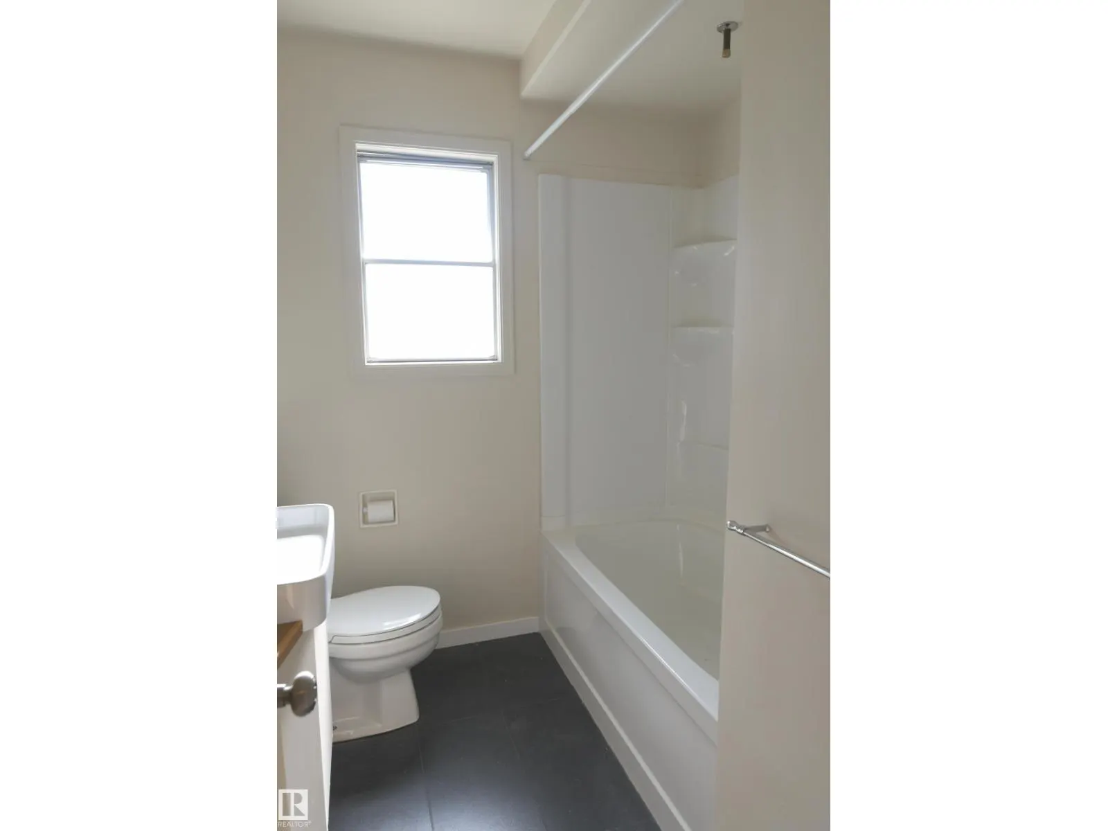 7531 81 AV NW