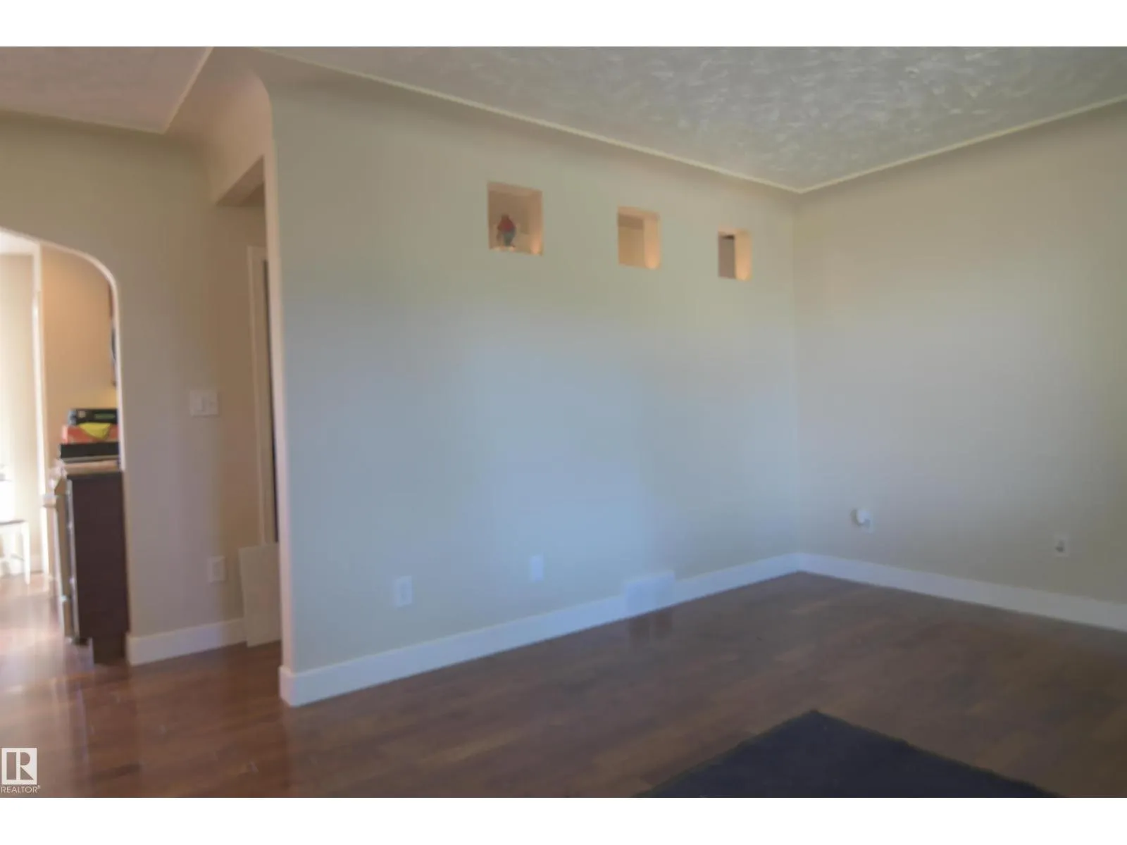 7531 81 AV NW