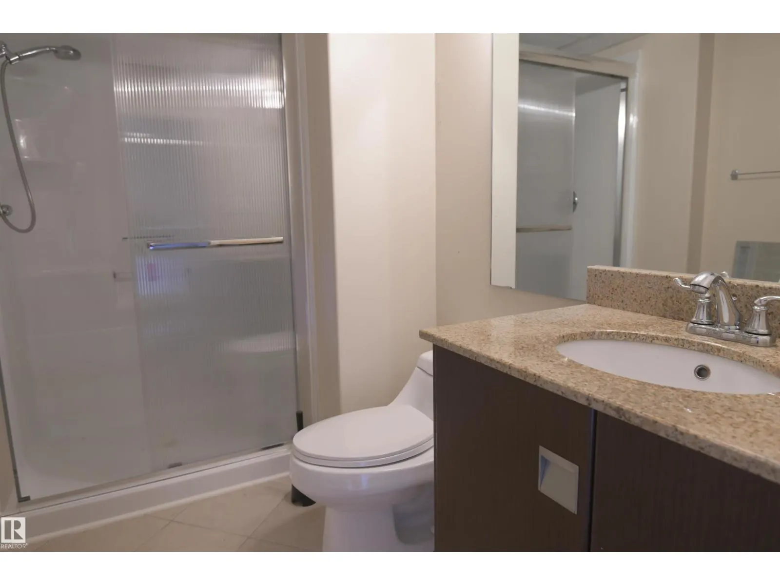 7531 81 AV NW
