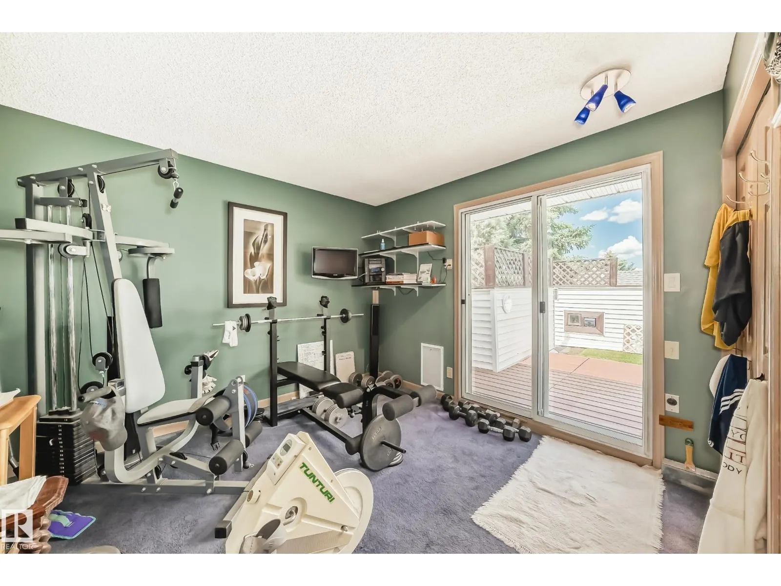 18516 97A AV NW