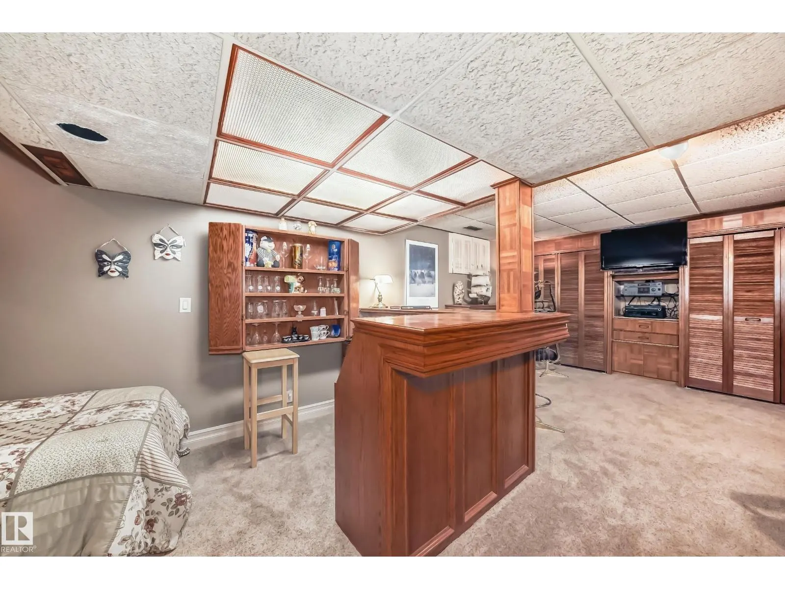 18516 97A AV NW