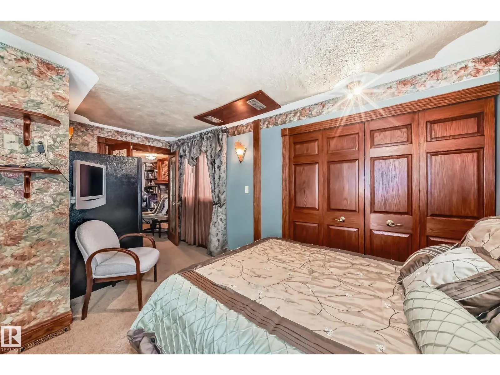 18516 97A AV NW
