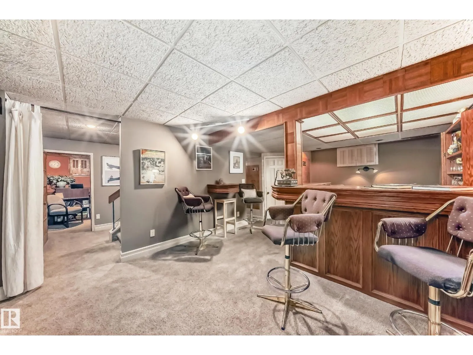 18516 97A AV NW