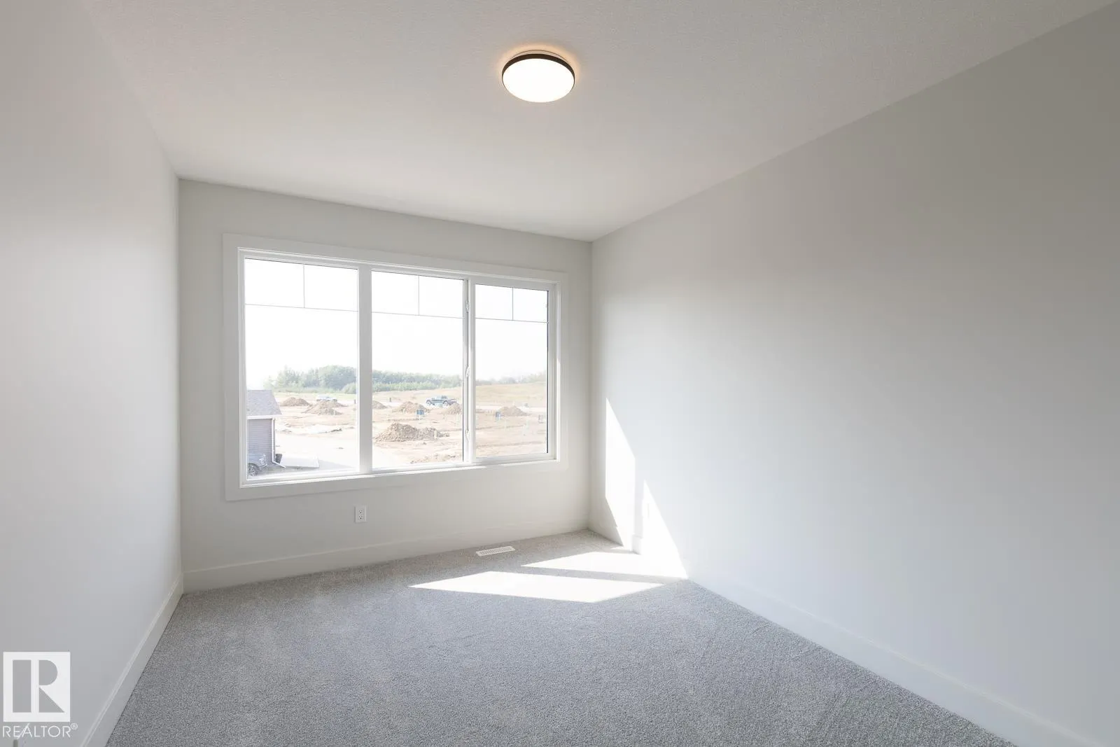 13113 212A ST NW