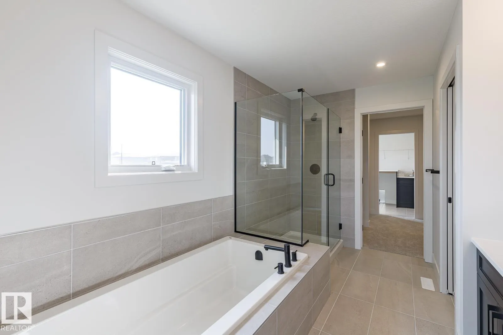13113 212A ST NW