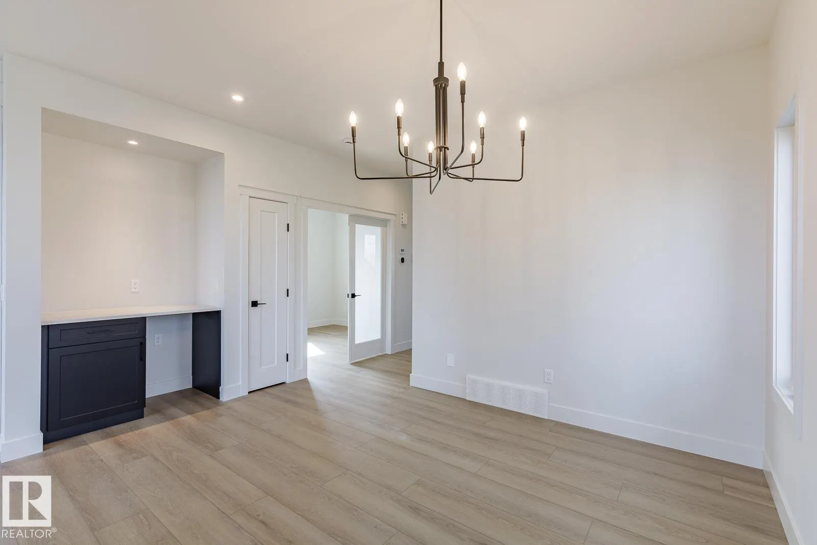 13113 212A ST NW