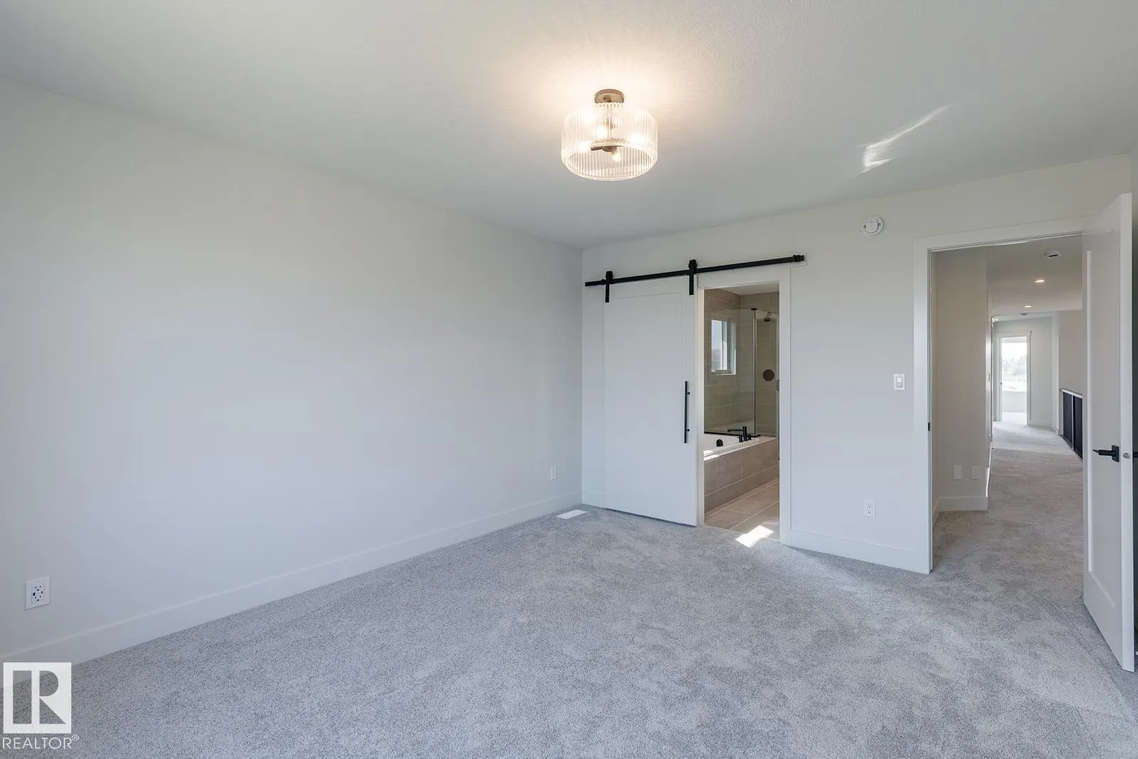 13113 212A ST NW