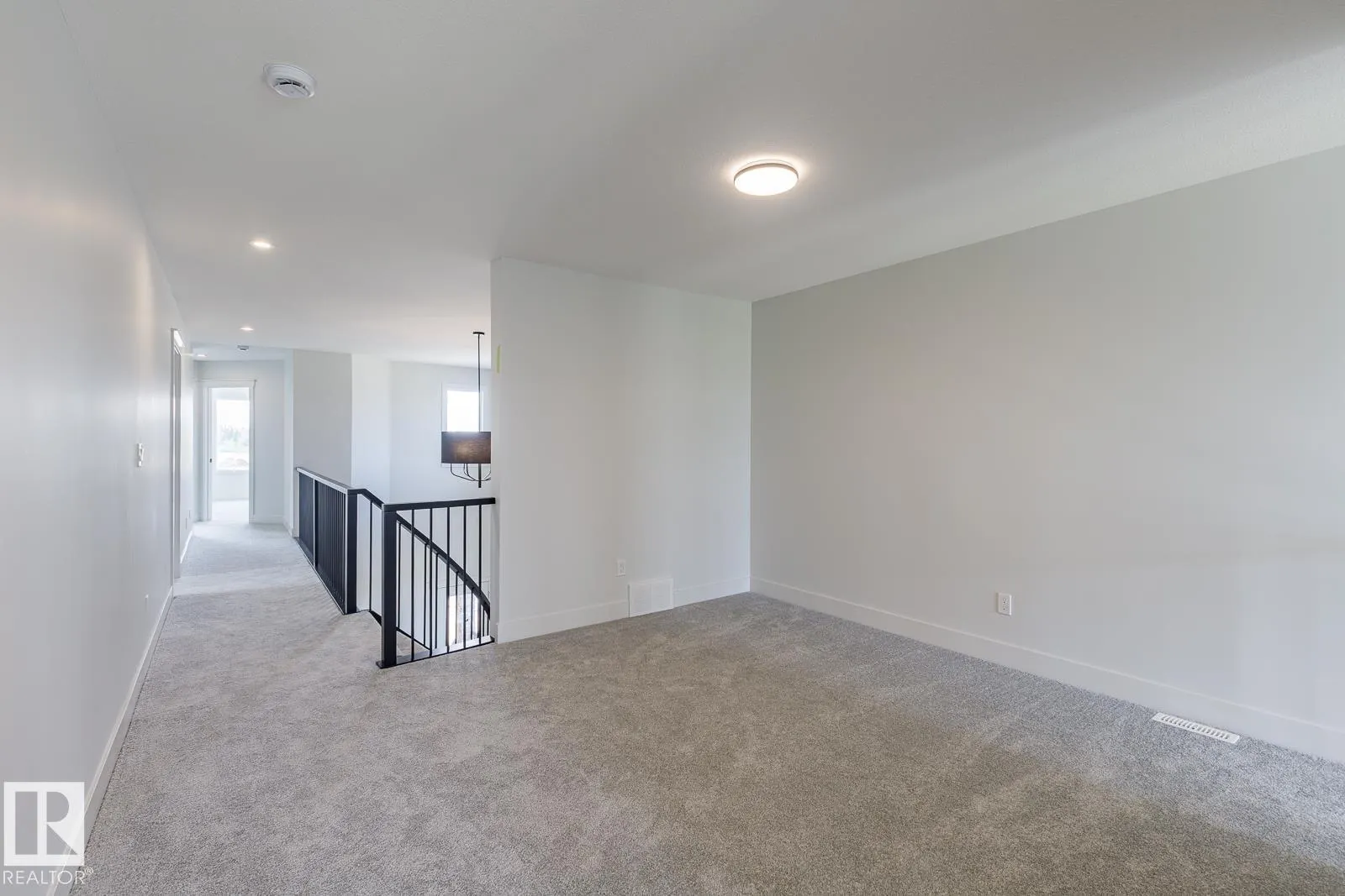 13113 212A ST NW