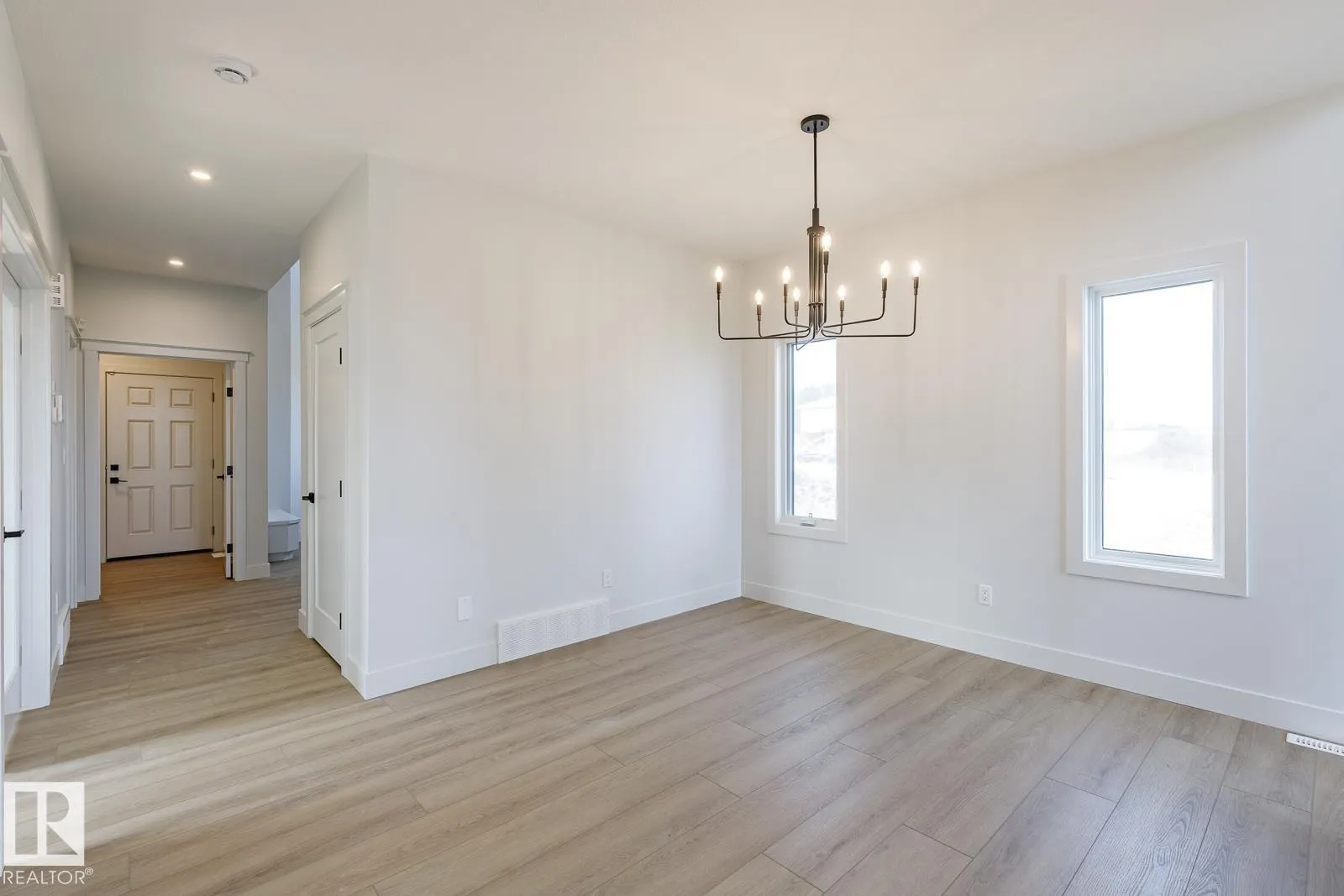 13113 212A ST NW