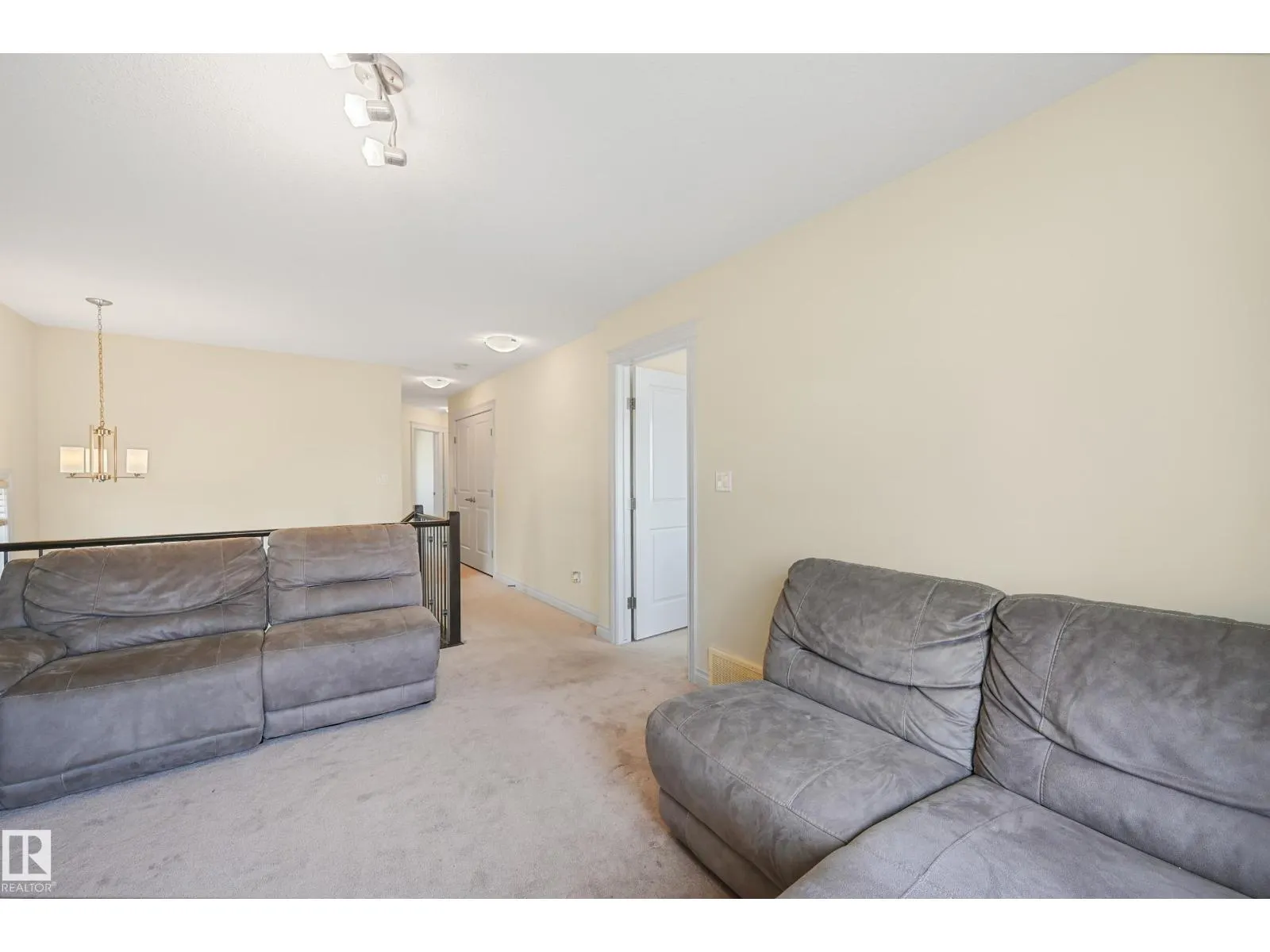 13805 138 AV NW