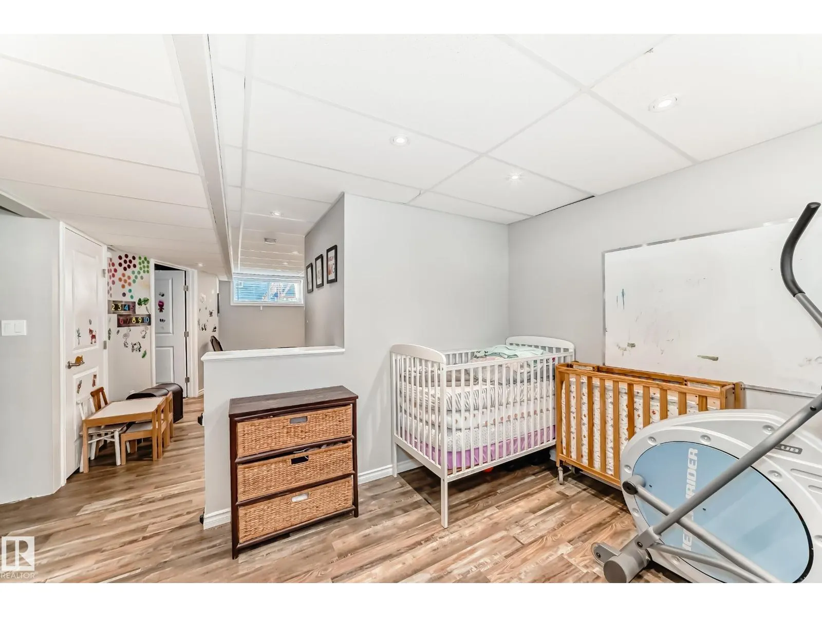 398 SIMMONDS WY