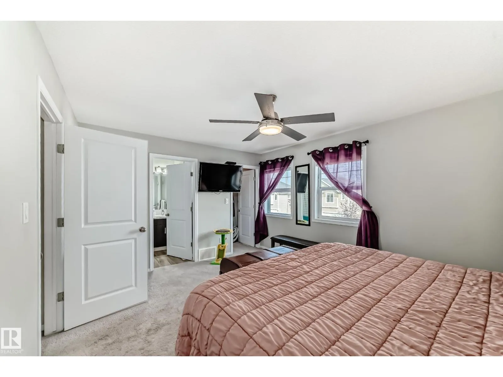 398 SIMMONDS WY