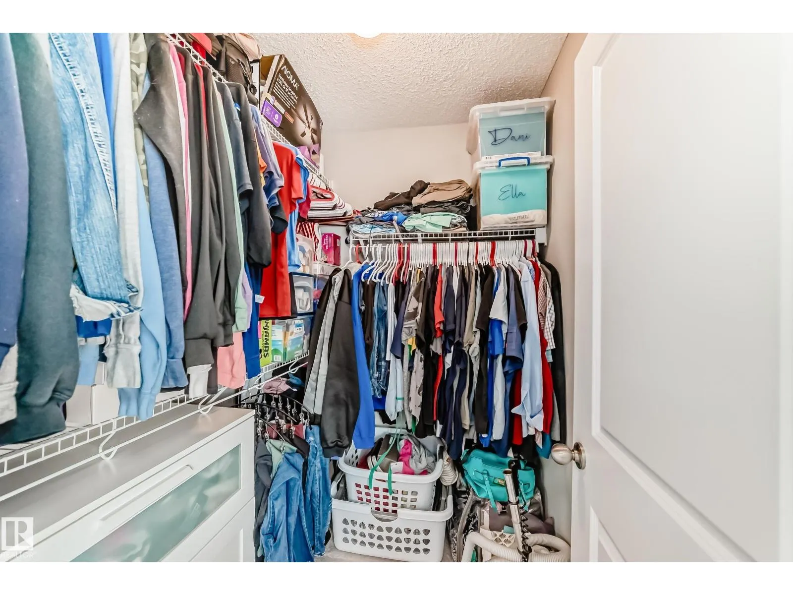 398 SIMMONDS WY