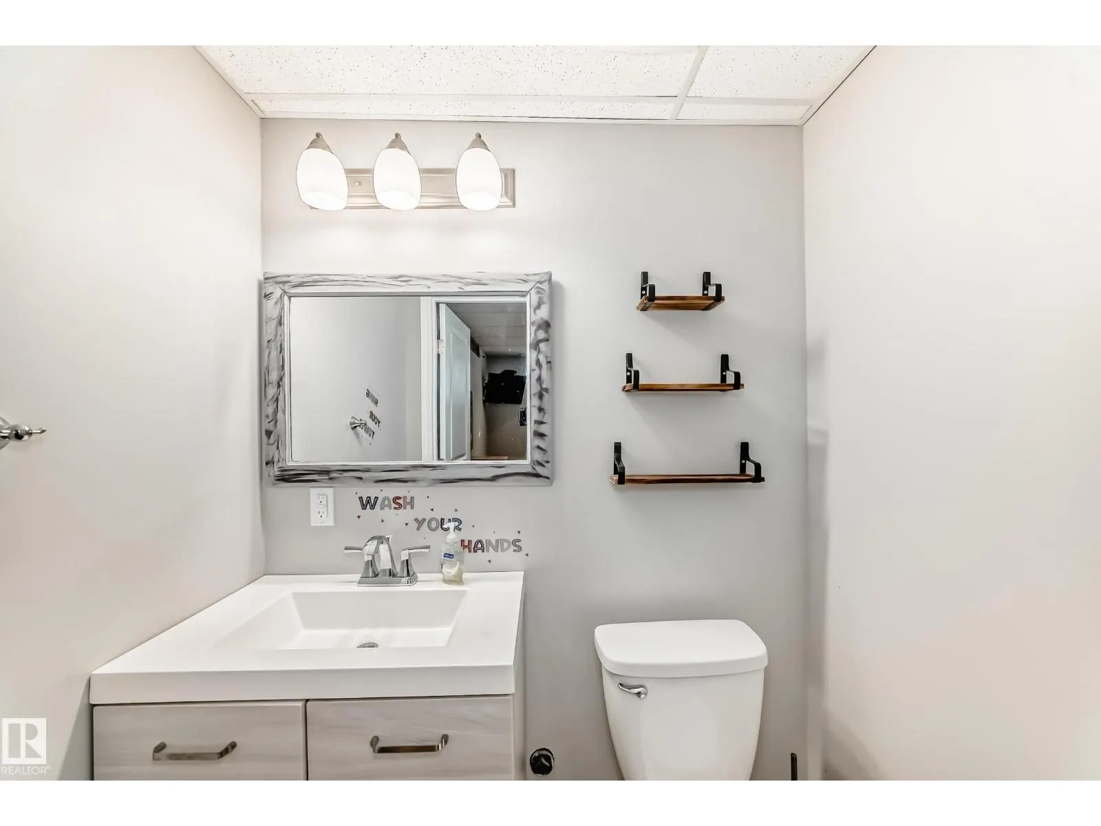 398 SIMMONDS WY