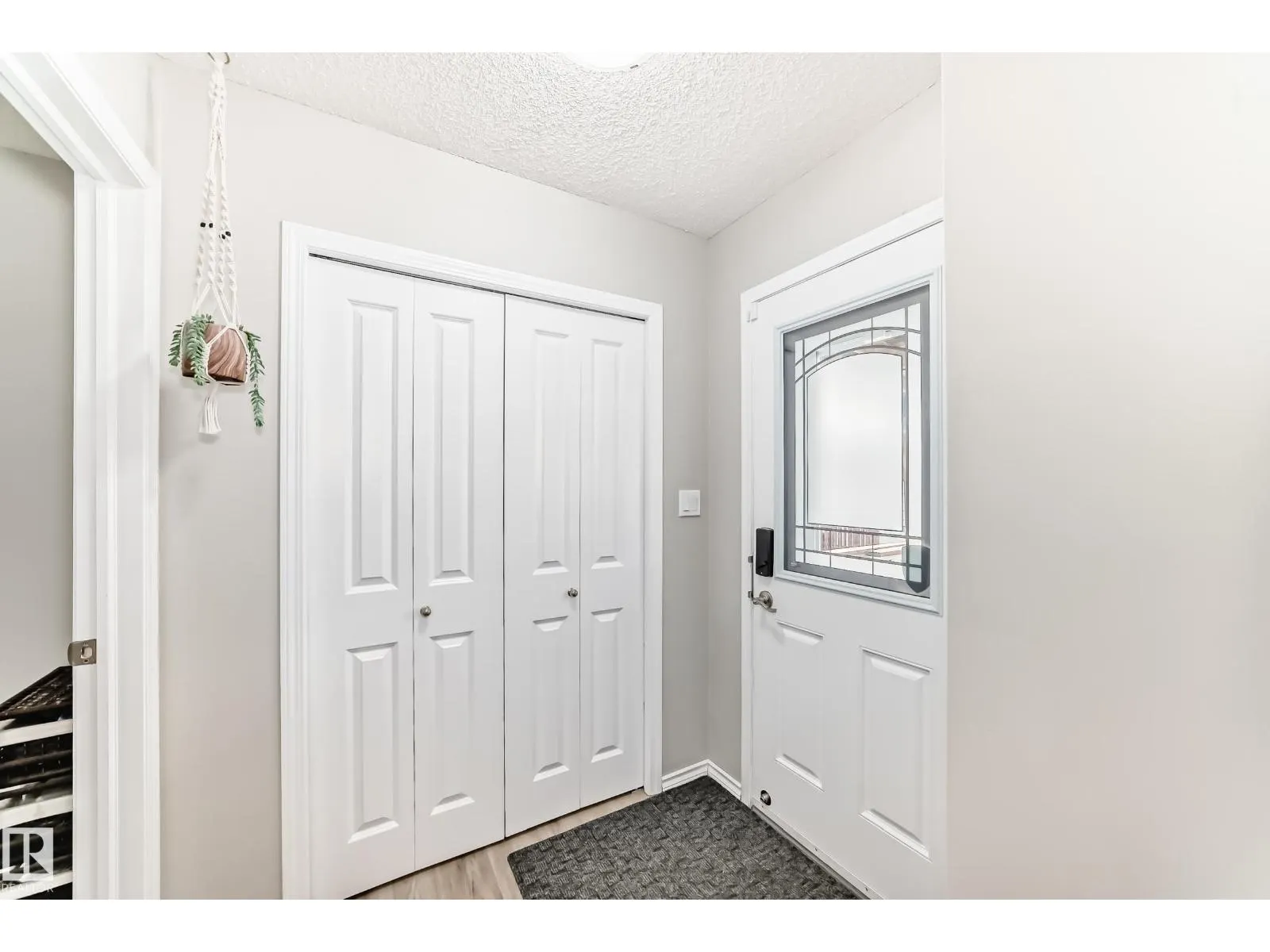 398 SIMMONDS WY