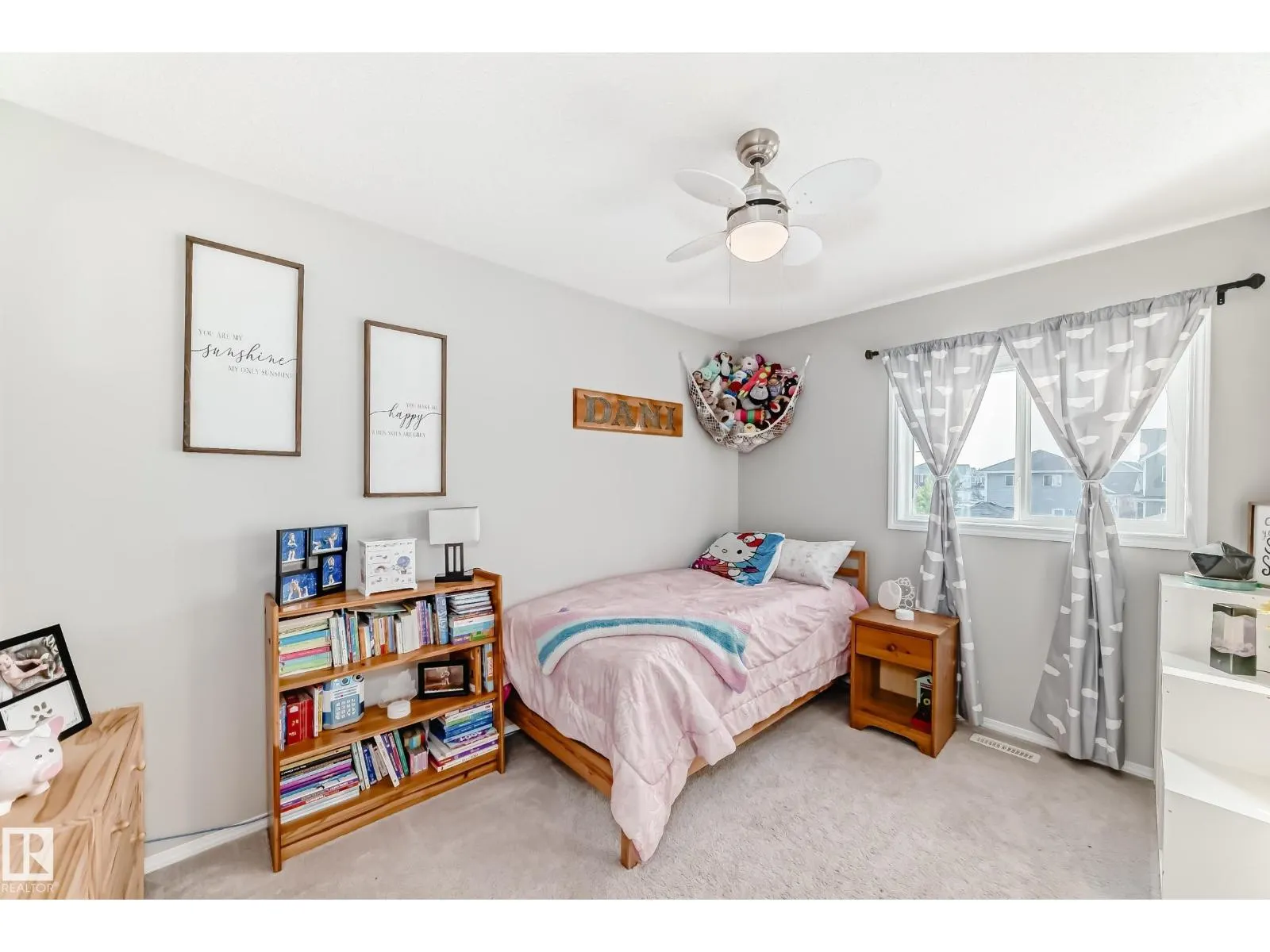 398 SIMMONDS WY