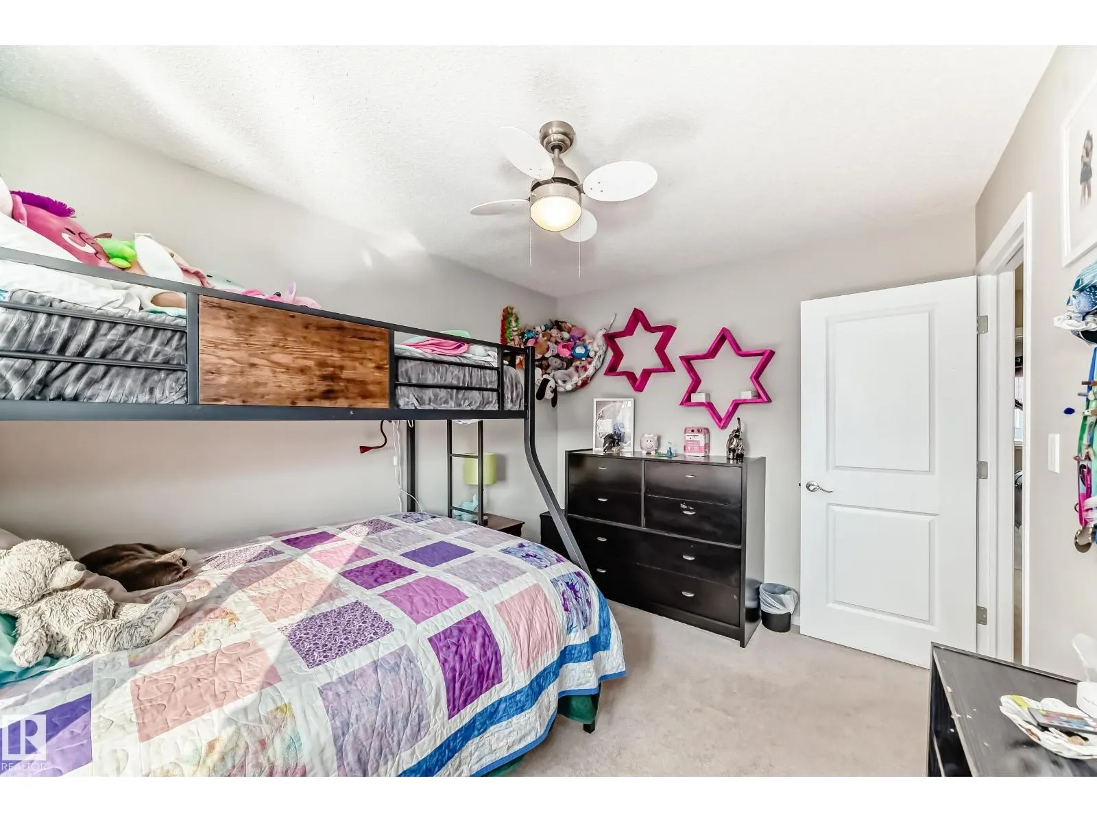 398 SIMMONDS WY