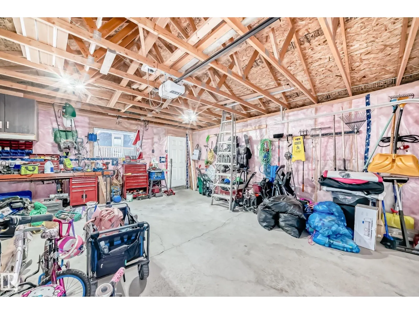 398 SIMMONDS WY