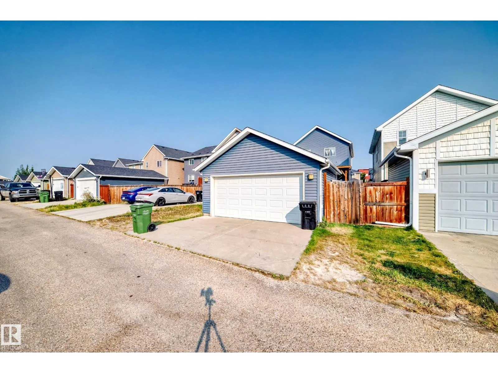 398 SIMMONDS WY